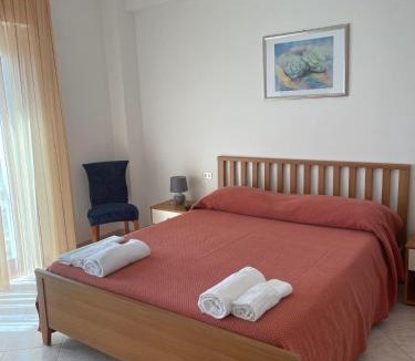Brancaleone Marina House | Hotel Lungomare Brancaleone