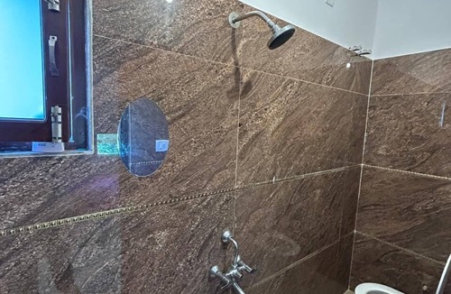 Haraiya Hotel | Hotel Lush
