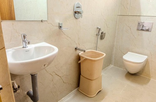 Pallavaram Hotel | Hotel M S Chola