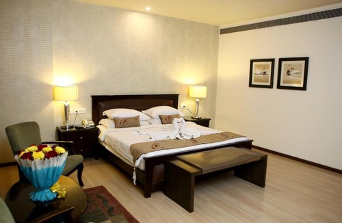 Jalandhar Hotel | Hotel M1