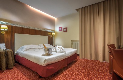 Province of Bologna Hotel | Hotel Maggiore