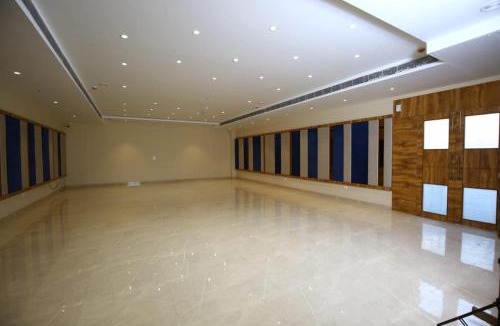 Mathura Apartment | Hotel Manbhavan
