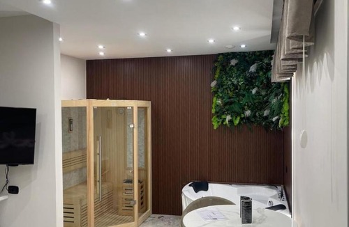 Varcaturo Hotel | Hotel Manuela