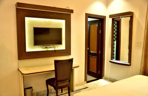 Rakabganj Hotel | Hotel Marc Royal