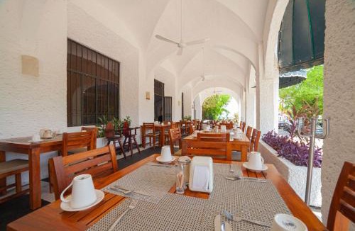 P Chahue Hotel | Hotel Marina Resort & Beach Club