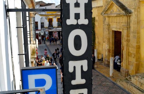La Catedral Hotel | Hotel Marisa