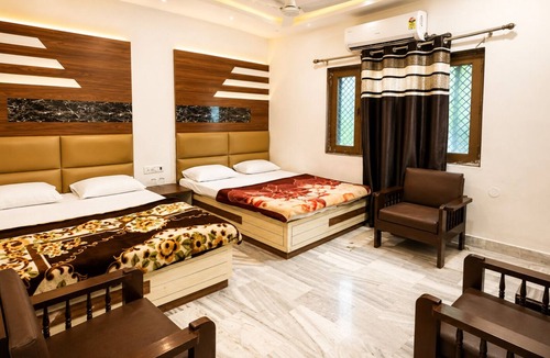 Agra Hotel | Hotel Marwari