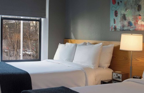 Downtown Seattle Hotel | Hotel Max | 2 Double Beds | Art Hotel Energy, Denny Triangle, Downtown Walks