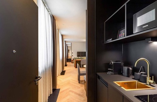 Innenstadt - Sankt Ulrich-Dom Hotel | Hotel Maximilian's