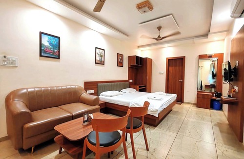 Chiplun Hotel | Hotel Meera Regency