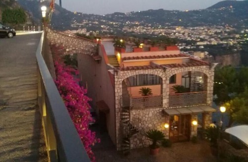 Monte Chiaro Hotel | Hotel Mega Mare