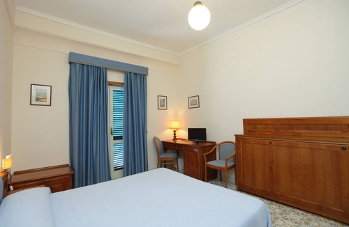 Monte Chiaro Hotel | Hotel Mega Mare