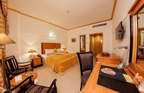 Karachi Hotel | Hotel Mehran