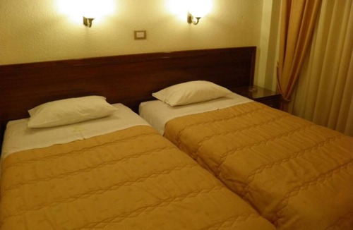 Agios Onoufrios Hotel | Hotel Meletiou