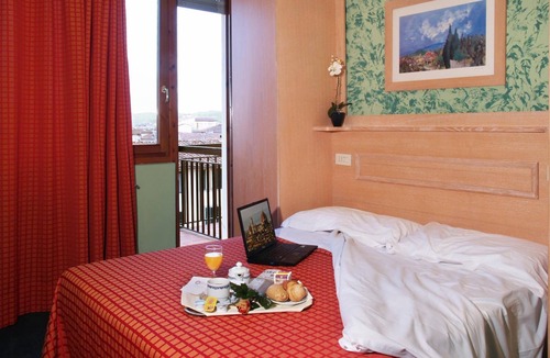 Santissima Annunziata Hotel | Hotel Meridiana