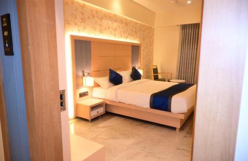 Badlapur Hotel | Hotel Merrit