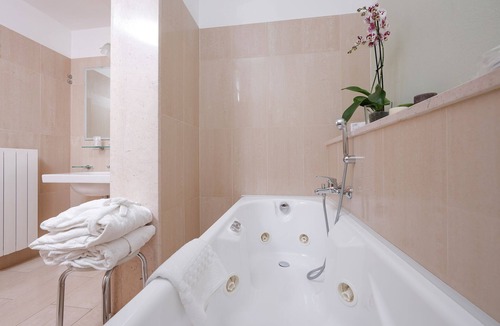 Terranuova Bracciolini Hotel | Hotel Michelangelo