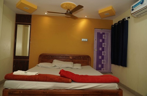 Daringbarhi Hotel | Hotel Mid Town Daringbadi