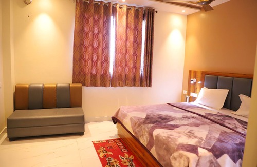 Taj Ganj Hotel | Hotel Midway Taj