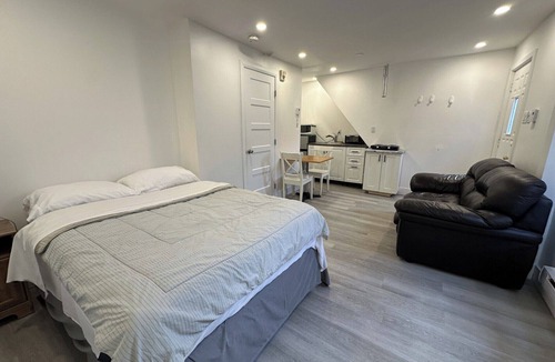 Gay Village Hotel | Hotel Mini