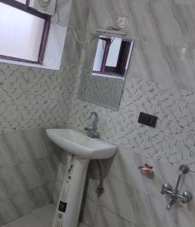 Srinagar Hotel | HOTEl momin
