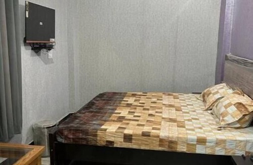 Pithoragarh Hotel | Hotel Monal Deluxe Room