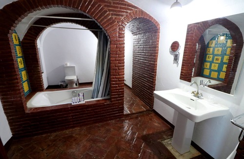 Almendral Hotel | Hotel Monasterio Rocamador