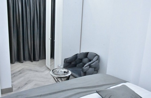 Sector 2 Hotel | Hotel Monica