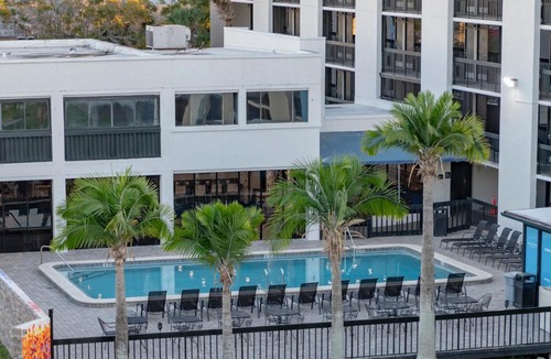 Florida Center Hotel | Hotel Monreale Express International Drive Orlando