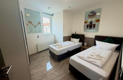 Worms Hotel | Hotel Montenegro