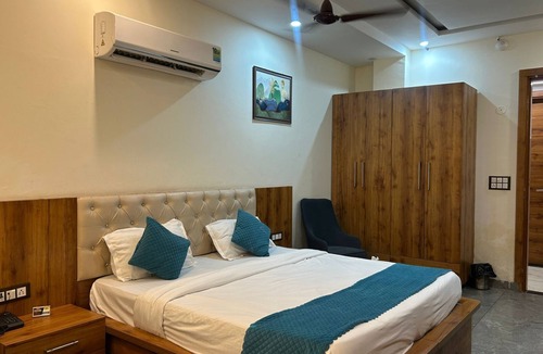 Panipat Hotel | Hotel Moon Regency