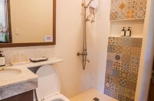 Romblon Island Hotel | Hotel NaeR