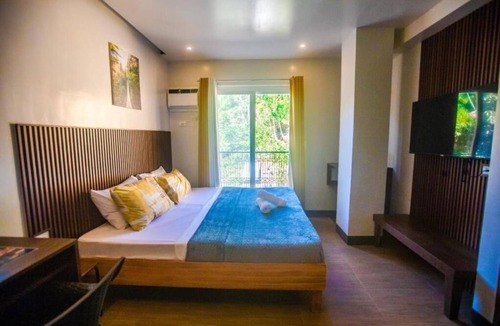 Romblon Island Hotel | Hotel NaeR