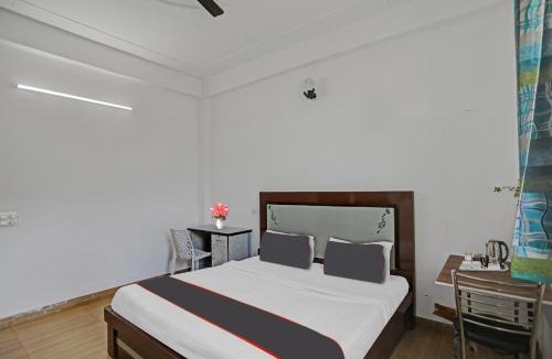 IMT Manesar Hotel | Hotel Naveen Stay