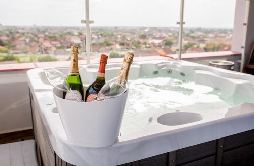 Oradea Hotel | Hotel Nevis Wellness & SPA