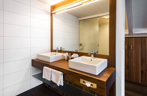 Beckenried Hotel | Hotel Nidwaldnerhof direkt am See Swiss Quality