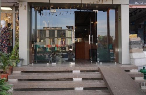 Vaishali Nagar Hotel | Hotel Nilax
