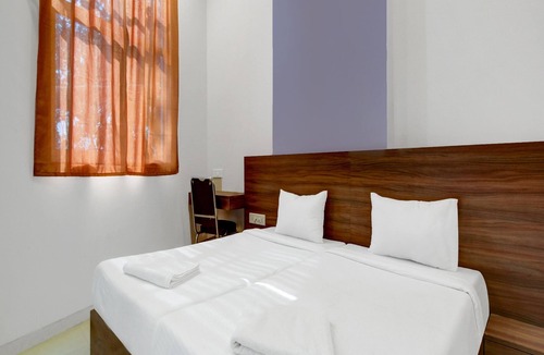 Vile Parle East Hotel | Hotel Nirvana Grace