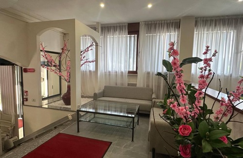 Varese Hotel | Hotel Nova