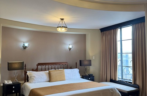 Villa Nueva Hotel | Hotel Nutibara