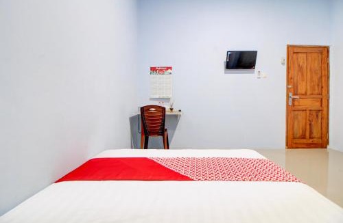 Purwokerto Hotel | Hotel O Alun-Alun Purwokerto Near Gor Satria Purwokerto Formerly Guest House Blessing