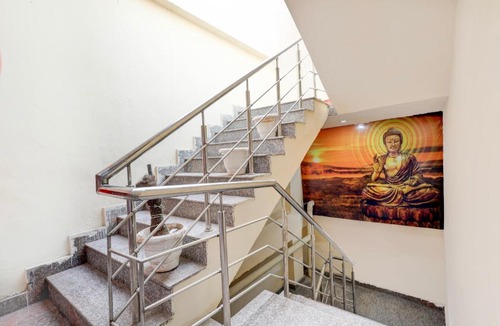 Ghaziabad Hotel | Hotel O Galaxy Nearby Bhopura Chowk