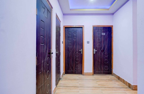 Sualkuchi House | Hotel O Garchuk Market Trendz Stay