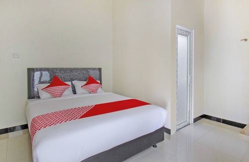 Blitar Hotel | Hotel O Irma's Residence