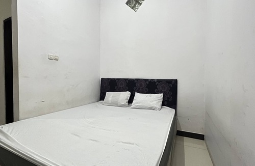Makassar Hotel | Hotel O Kost Biru