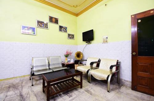 Burnpur Hotel | Hotel O Paras