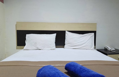 Parepare Hotel | Hotel O Puri Homestay