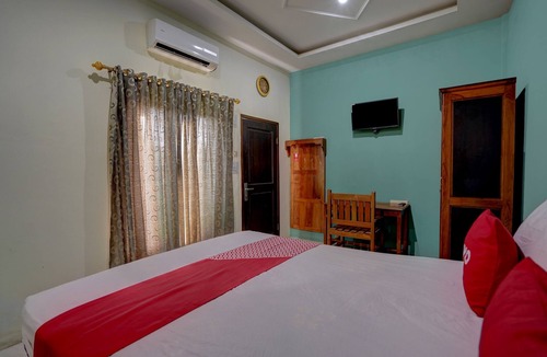Gresik Hotel | Hotel O Sahabat Syariah Near Plasa Telkom Bawean