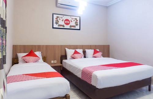 Pacitan Hotel | Hotel O Srikandi Hotel