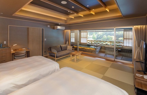 Hakone Hot Springs House | Hotel Okada